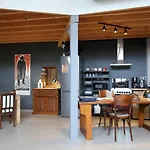 Eliamaria Domus Artificis Holiday home *